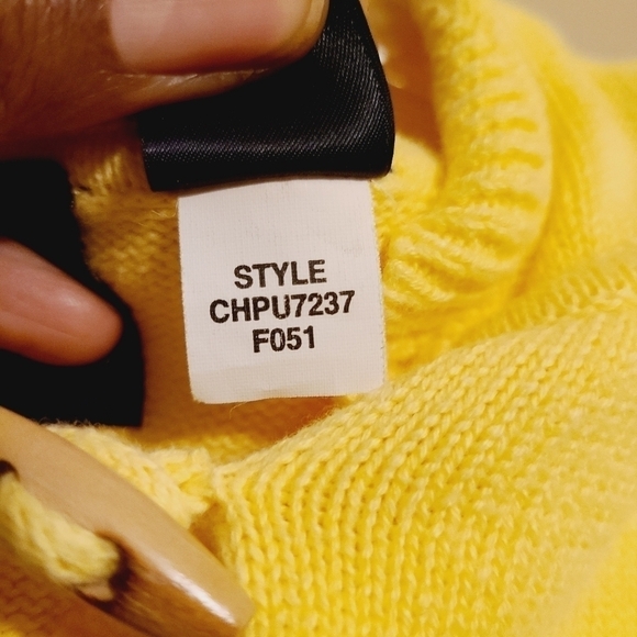 Liz Claiborne | Crazy Horse Yellow Hoodie Sweater (Size Medium Petite) - Picture 9 of 14